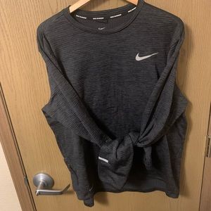 Men’s Nike Running Pullover